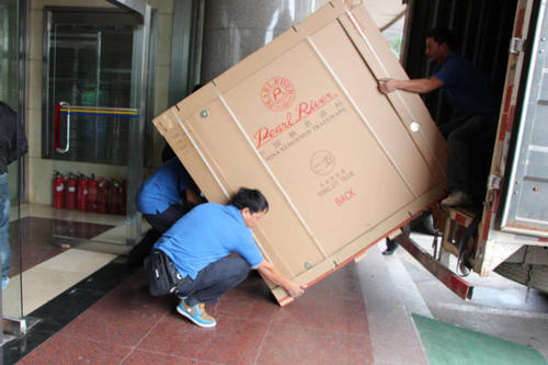 泾阳钢琴贵重工艺品无忧运